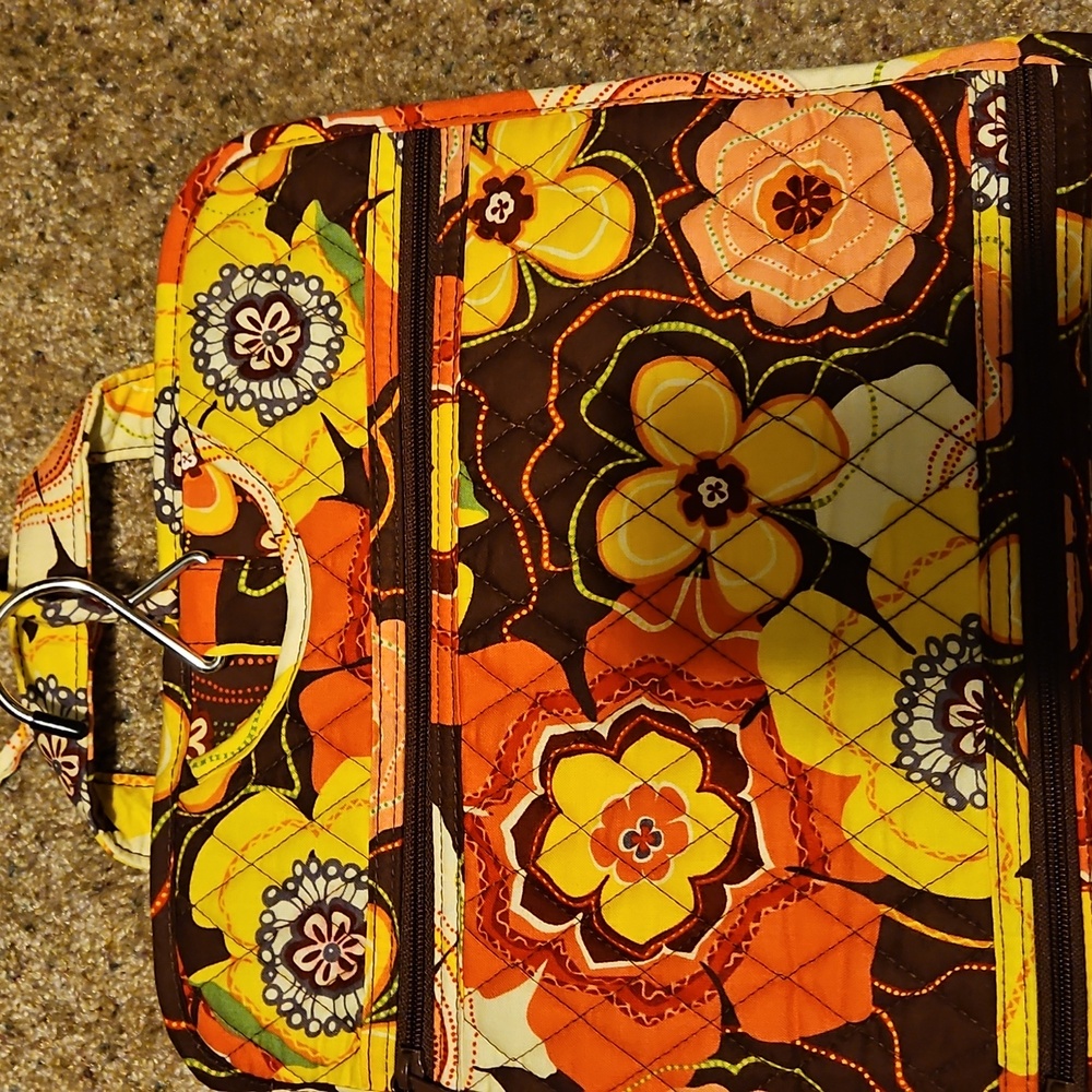 Floral Quilted Women's Shower/Travel Hanging Bag Vera Bradley Buttercup - Picture 6 of 6